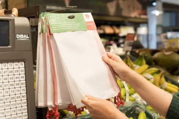 Más de la mitad de los españoles piensa en reducir el consumo por criterios de sostenibilidad
