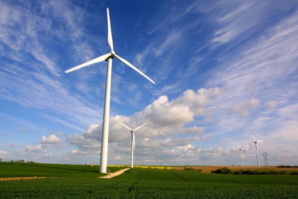Oaktree compra la compañía de renovables Eolia participada por Banco Sabadell