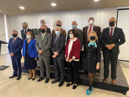 El Colegio de Economistas de Alicante estrena su Cátedra de Auditoría en la UMH