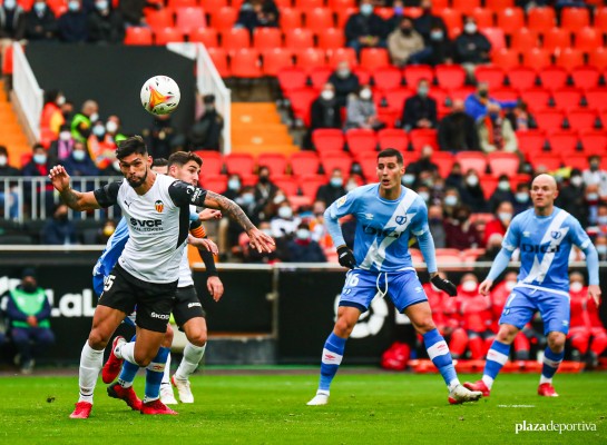 El Valencia firma un triste empate contra el Rayo Vallecano