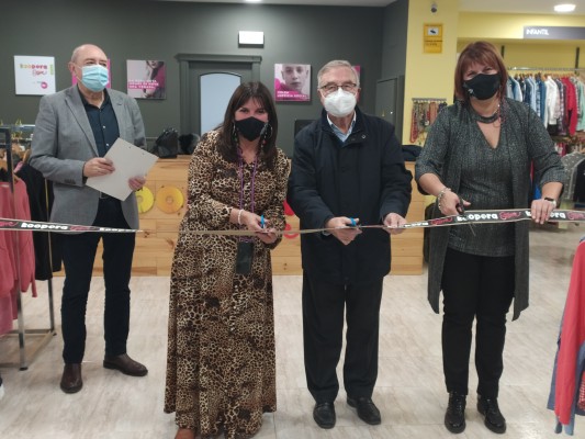 Los proyectos textiles de Cáritas inauguran su segunda tienda Koopera Store en Castelló 