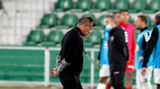 A Almirón no le basta con un guiño de Bragarnik