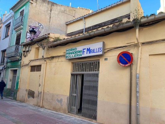 De horno histórico protegido a restaurante, la fusión que se 'cuece' en el centro de Castelló