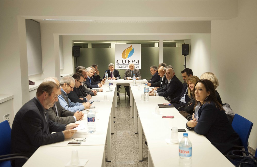 El comité ejecutivo de Coepa celebrado el pasado jueves. Foto: RAFA MOLINA - 