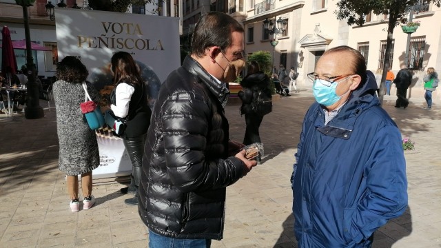 Peñíscola pide en Castelló el voto para brillar esta Navidad con Ferrero Rocher