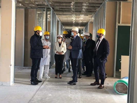 La remodelación de la tercera planta del hospital de Yecla permitirá modernizar la zona de atención a maternidad
