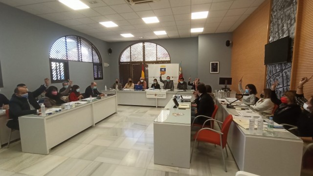 Sant Joan declara festivos el 14 y 16 de septiembre, con el desacuerdo de PSOE, Compromís y Podem