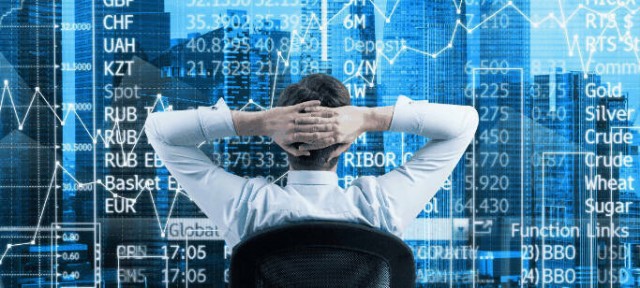 Aburrimiento (y mucho) en bolsa a media sesión ante la festividad en Wall Street