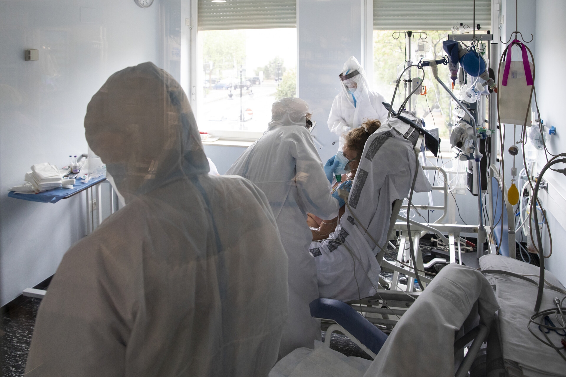 UCI del Hospital Clínico, en una imagen de archivo. Foto: EVA MÁÑEZ - 