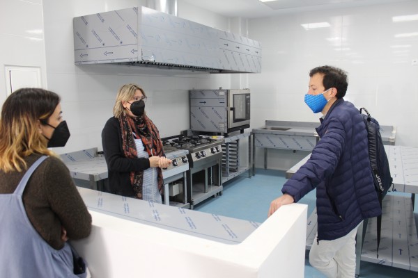 Castelló incorpora una cocina profesional para ampliar la formación en el CEE Castell Vell 