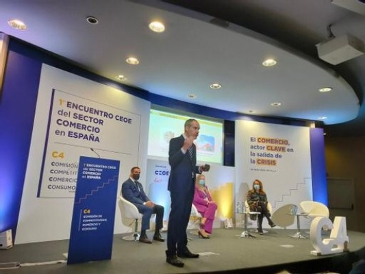 El comercio, clave en la mejora de la economía, reclama la transición digital y ecommerce para afrontar los nuevos retos del sector