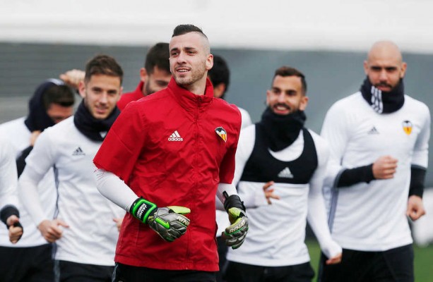Gayà se queda fuera de la lista ante el Alavés y entra el canterano Nacho Gil