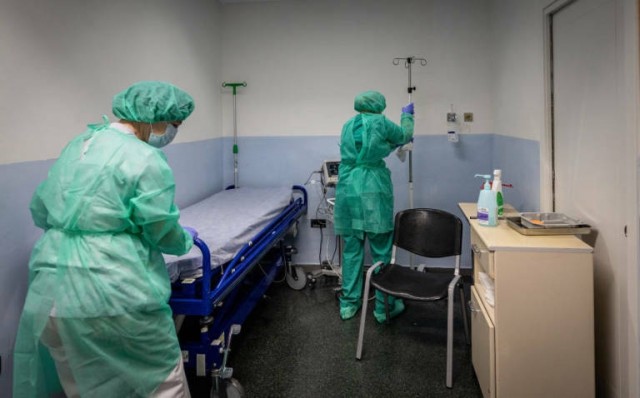Un brote de coronavirus en el Hospital Provincial de Castelló afecta a 12 sanitarios y 9 pacientes
