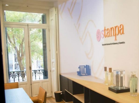 Stanpa pide a la Aemps evitar futuras alarmas sobre los productos de fotoprotección
