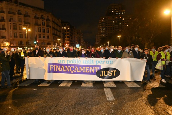 La sociedad exige unida acabar con la infrafinanciación para la Comunitat