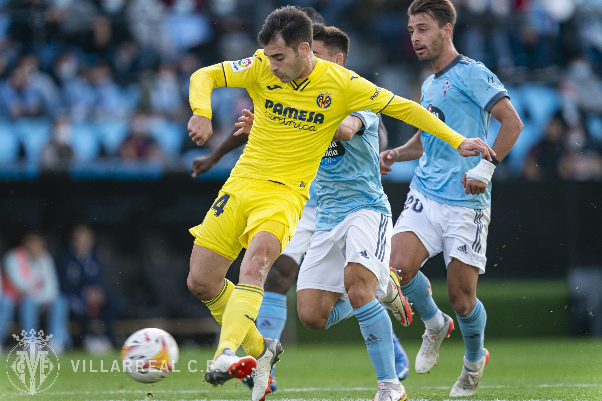 El Villarreal perdona y acaba sufriendo

