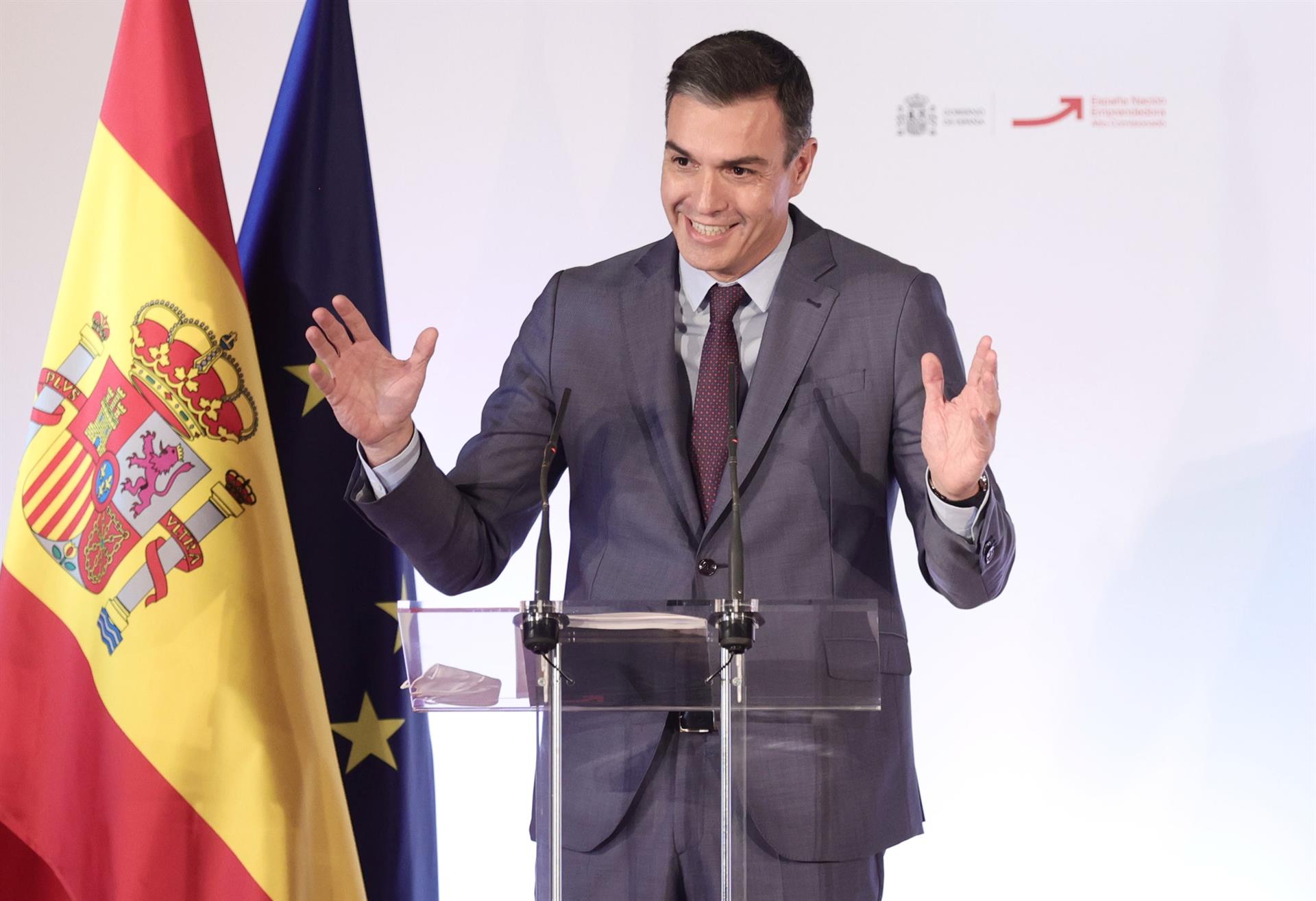 Sánchez avanza que la Conferencia de Presidentes se celebrará a principios de 2022 en La Palma