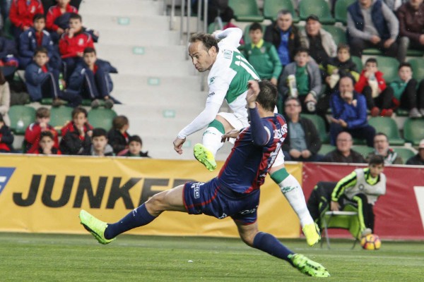 El Elche no puede con el Huesca