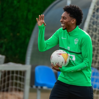 Elche y Betis buscan romper sus malas dinámicas para tomar impulso