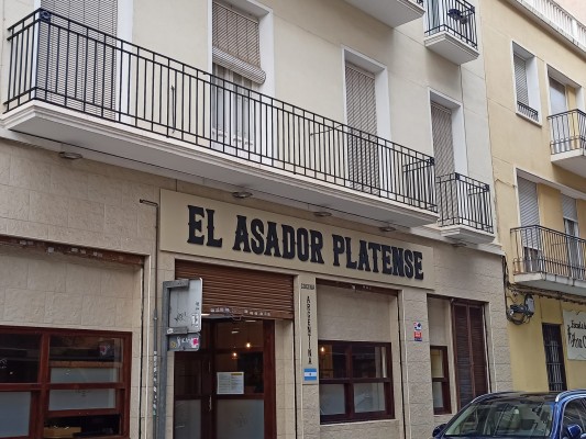  Renovación del Centro de Elche: del clásico Chimi Churri o 'la Patiño' a la gastronomía argentina 