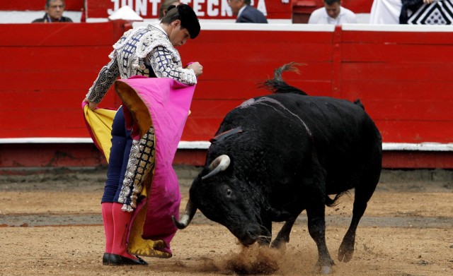 El Juli se suma a la moda de cerrar sicavs y baja la persiana de la suya
