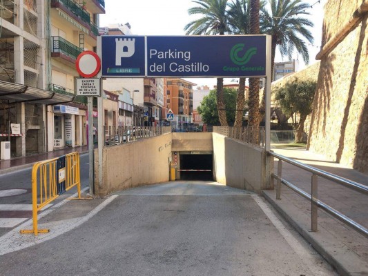 Sale a subasta la gestión del aparcamiento del Castillo de Santa Pola por 6,2 millones de euros