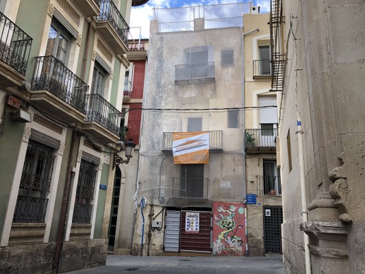Alicante suma otro proyecto de bloque de pisos turísticos frente a las Monjas de la Sangre