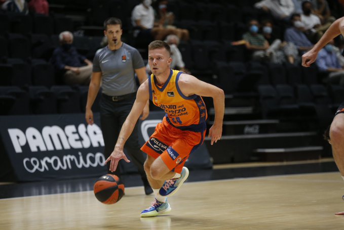 El Valencia busca ante el Bilbao su quinta victoria seguida antes del parón
