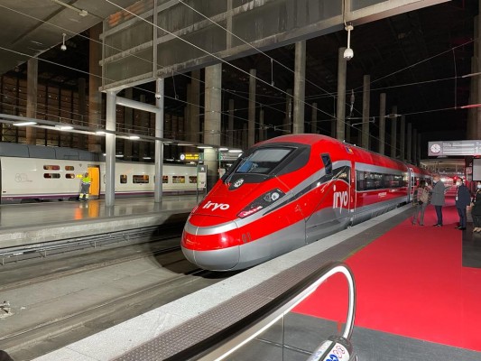 El AVE privado de Trenitalia y Air Nostrum entrará en servicio en 2022 con la marca comercial iryo