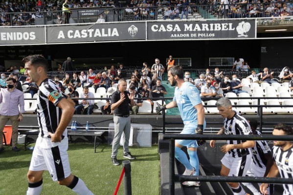 El Castellón se enfrentará al Atlético Pulpileño condicionado por el brote de covid
