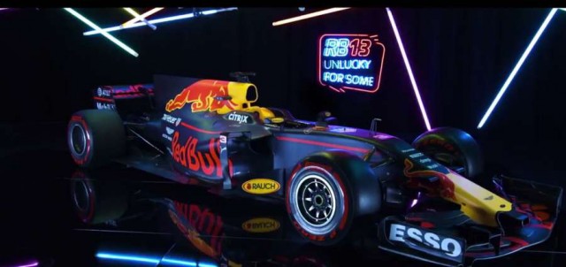 Red Bull presenta el RB13 con un morro distinto