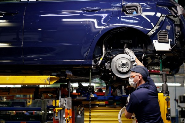Ford firma un acuerdo con GlobalFoundries para elevar su suministro de chips
