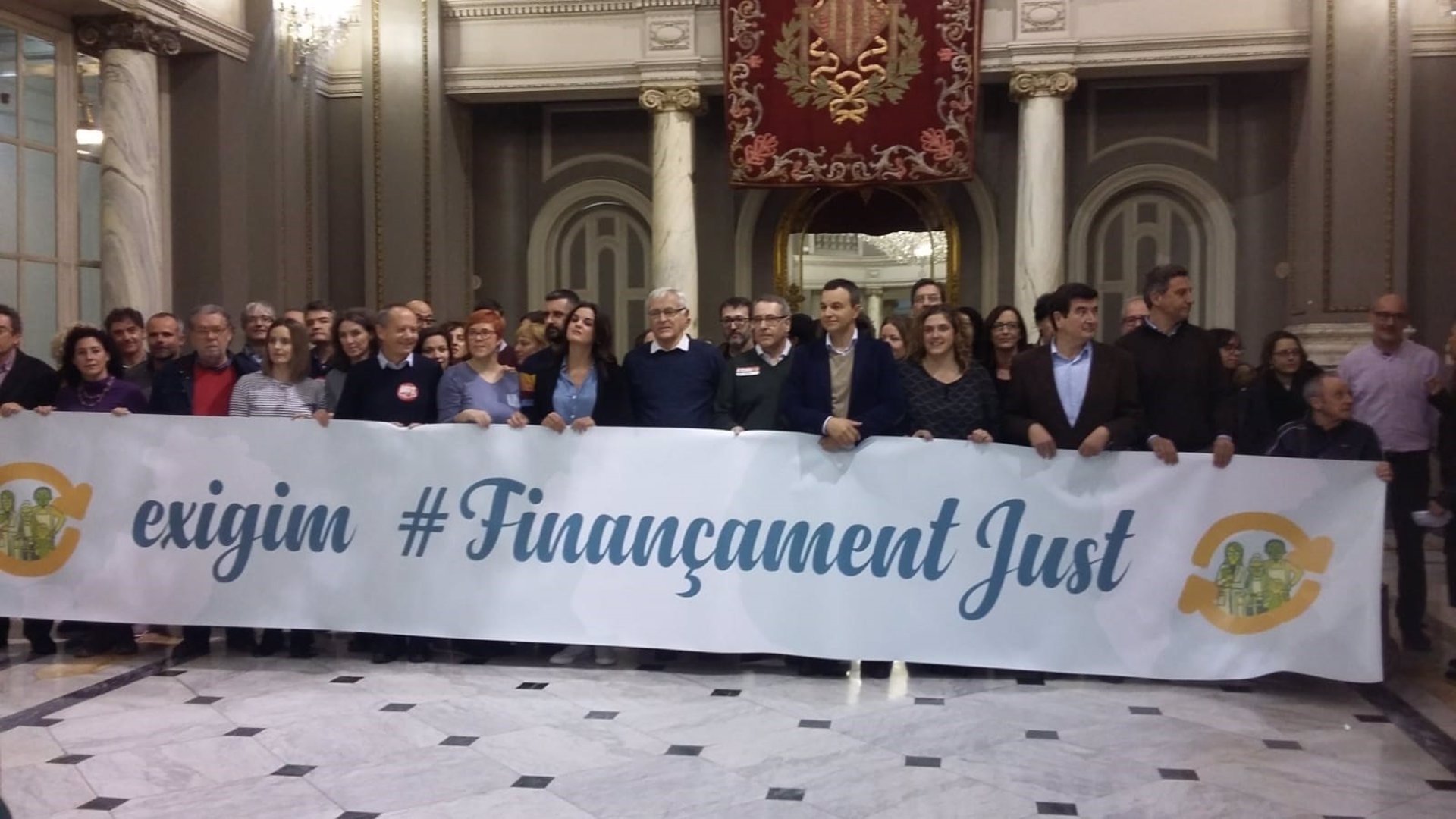 València aprueba, con la oposición de Vox, exigir al Gobierno la reforma de la financiación