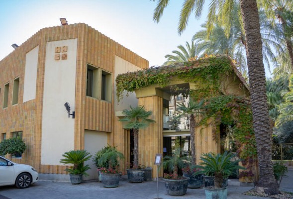 El Port Hotel Huerto del Cura de Elche aspira a llegar a las 5 estrellas en dos años
