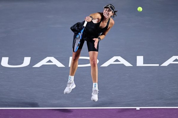 Garbiñe Muguruza hace historia al conquistar las Finales WTA ante Kontaveit