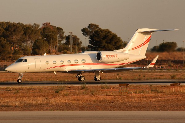 Vendido el avión de Layhoon 