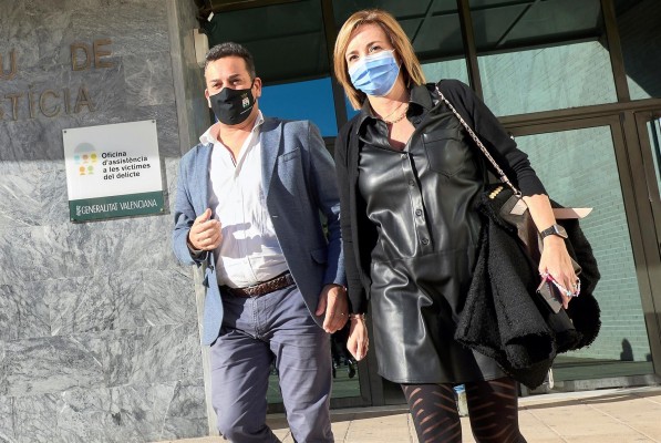 El director de Salud declara que los sanitarios decidían en la vacunación de los alcaldes de El Verger y Els Poblets