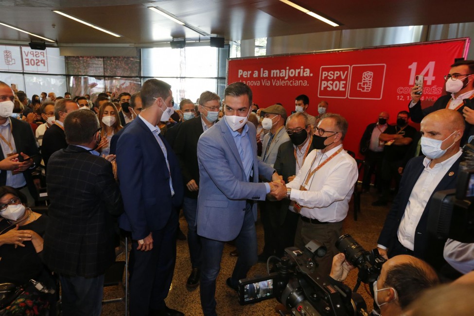 Ximo Puig (i) y el presidente del Gobierno, Pedro Sánchez (d). Foto: JOAQUÍN REINA/EP - 