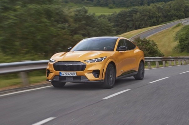 Ford es la marca automovilística más apreciada en Internet en octubre