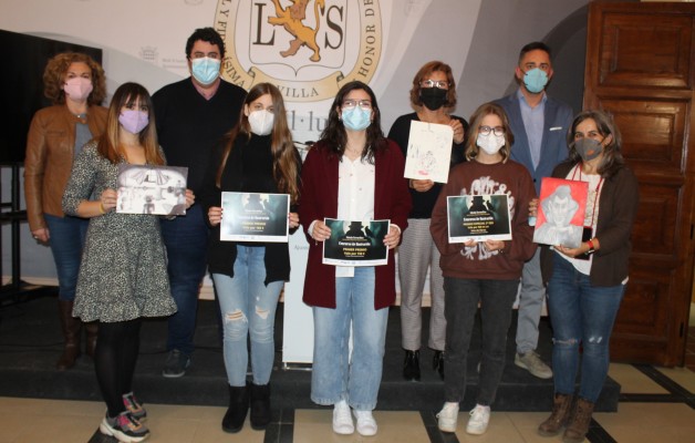 Nules premia a los ganadores del Concurso de Ilustración de Monstruos con vales para el comercio