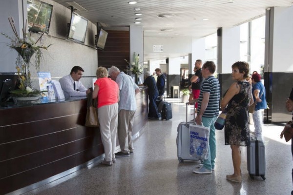 Compromís presenta una moción para pedir a la Generalitat que regule la tasa turística