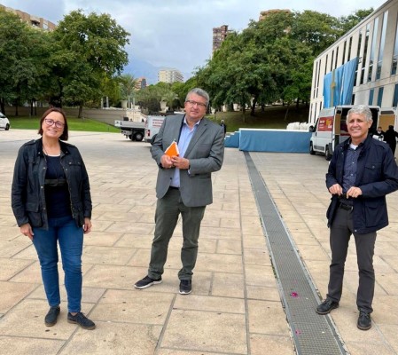 Llopis pide a Pedro Sánchez que explique 