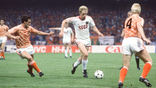 La URSS dijo adiós al fútbol hace 30 años