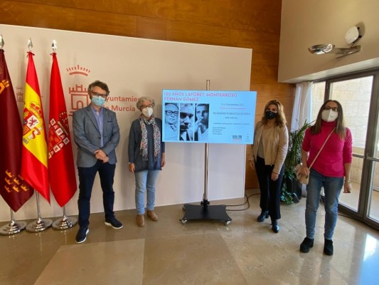 Las bibliotecas municipales de Murcia rinden homenaje a Carmen Laforet, Augusto Monterroso y Fernán Gómez

