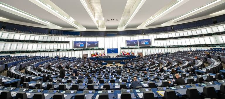 La UE da luz verde a la obligación de las multinacionales de declarar sus impuestos 