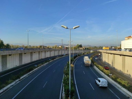 Los transportistas valencianos se suman al paro de tres días antes de la Navidad
