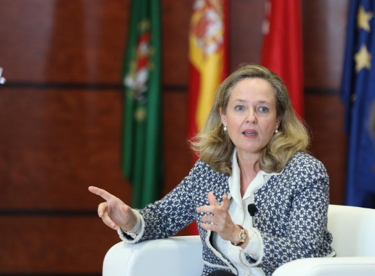 Calviño asegura que la propuesta de los nuevos ERTE es de 