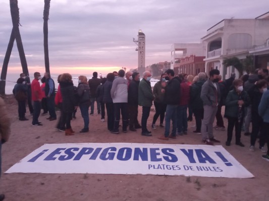 La gota que colma el vaso en Nules: a los vecinos de la playa se les desborda la paciencia
