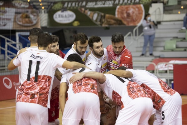 ElPozo disputará otros cinco partidos este mes y Gadeia afirma que 