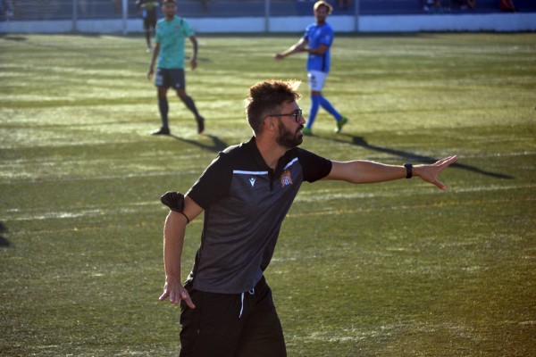 Molo es destituido como entrenador del Águilas FC en la Segunda RFEF